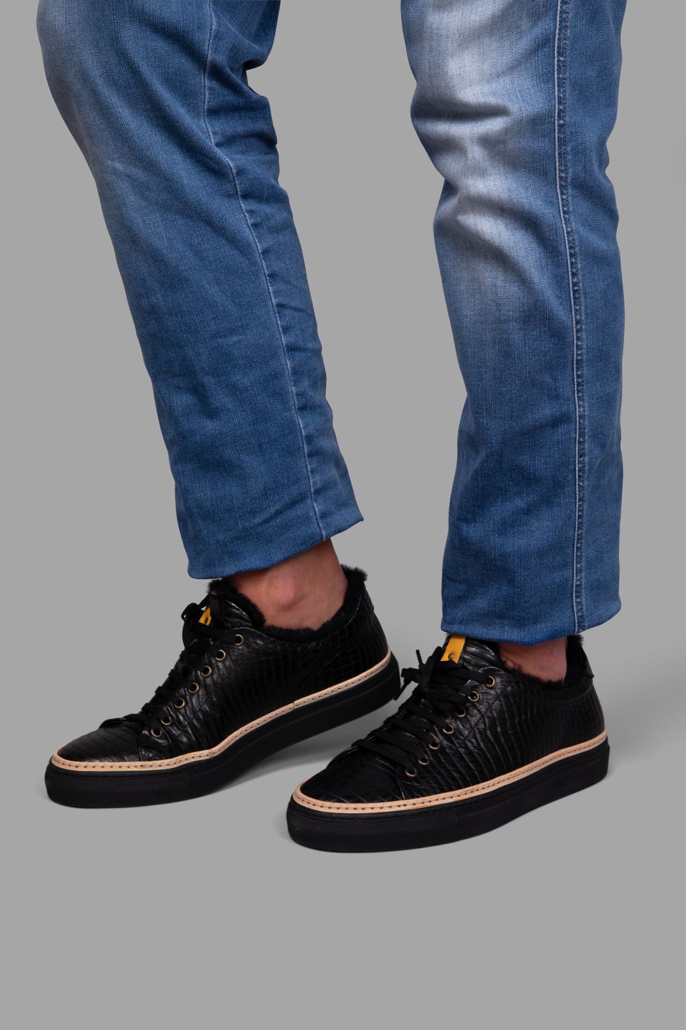 STEEN | Black Sneakers w/ Black eco-fur