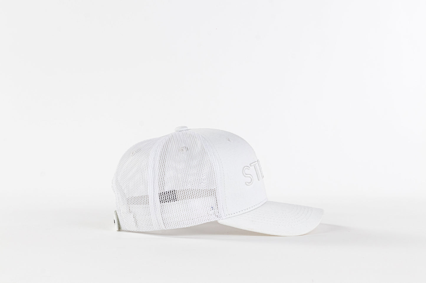 The STEEN Retro Trucker Hat