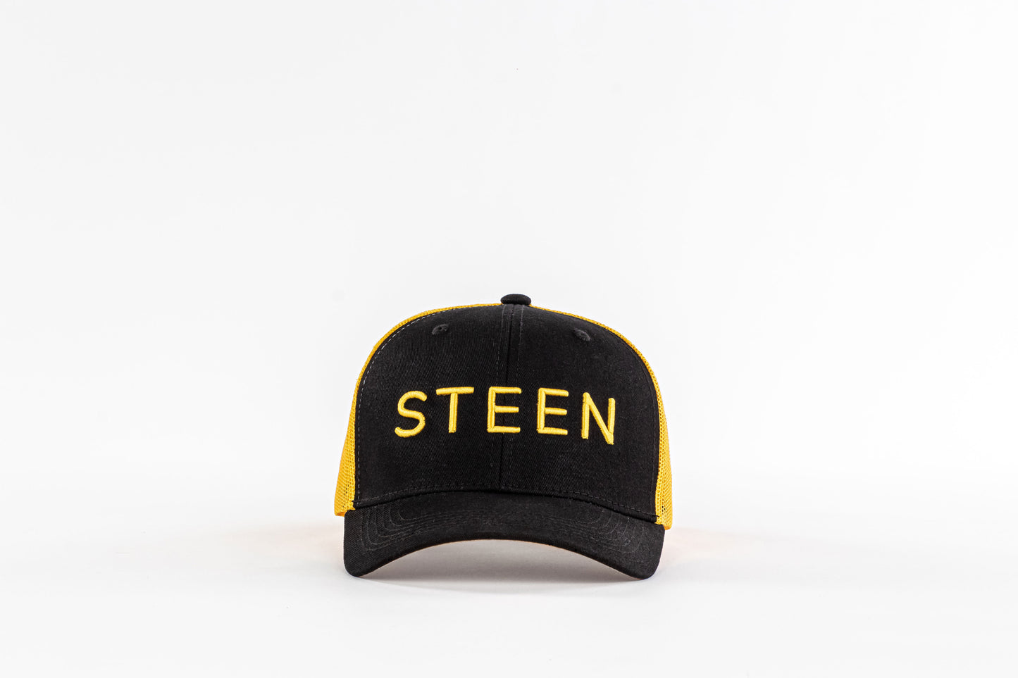 The STEEN Retro Trucker Hat