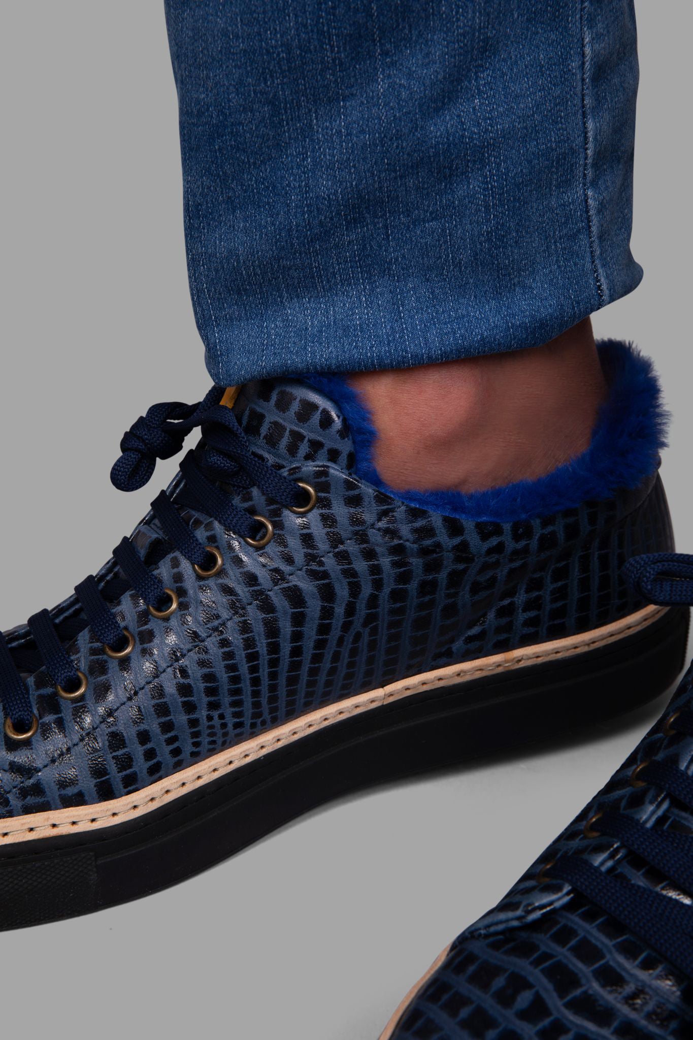 STEEN | Blue Sneakers w/ Blue eco-fur
