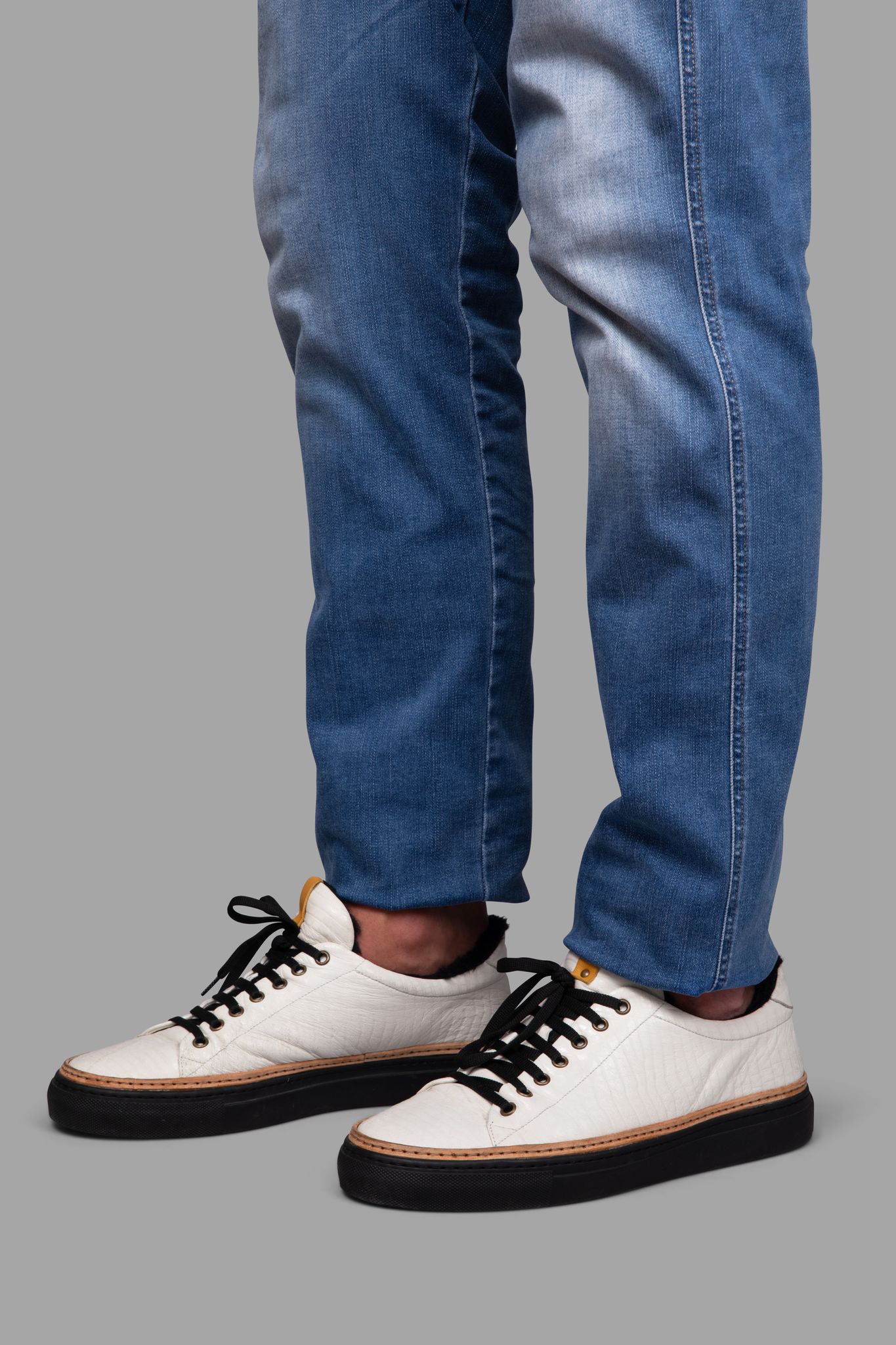 STEEN | White Sneakers w/ Black eco-fur